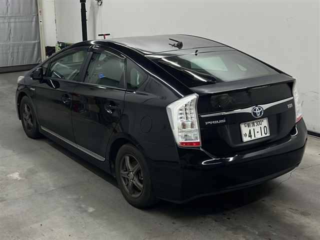 TOYOTA PRIUS 2011