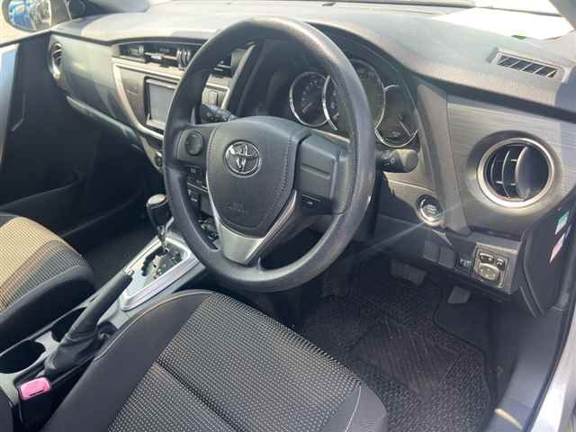 TOYOTA AURIS 2013