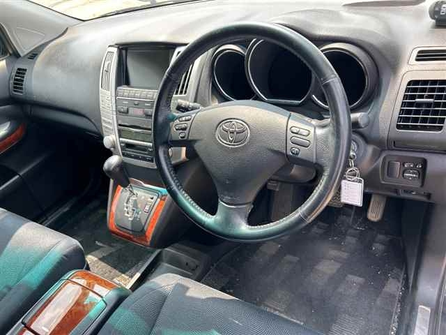 TOYOTA HARRIER 2008