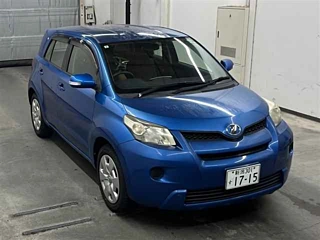 TOYOTA IST 2013