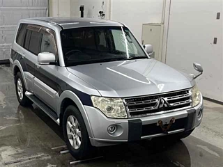 MITSUBISHI PAJERO 2010