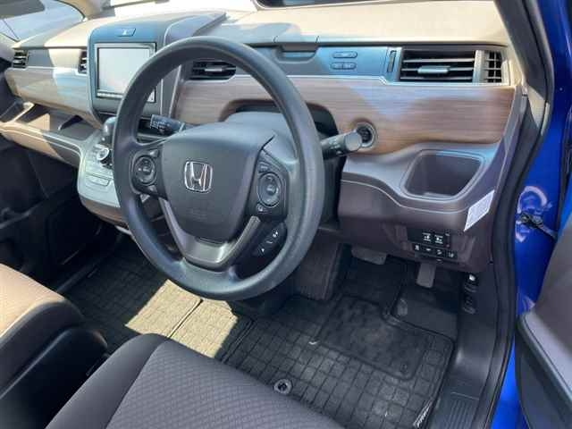 HONDA FREED 2022