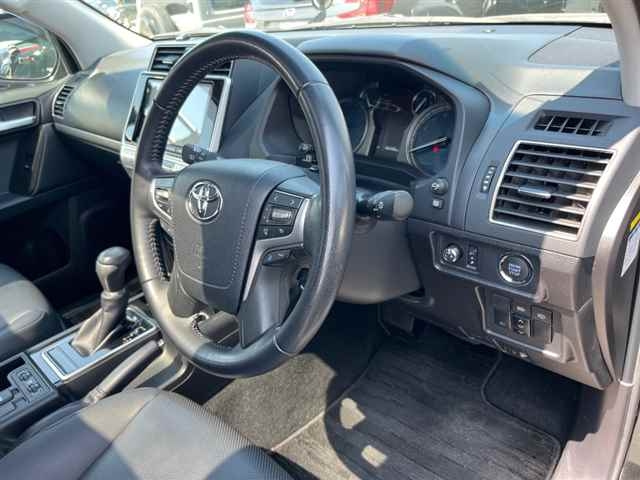TOYOTA LAND CRUISER PRADO 2021