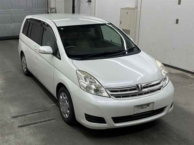 TOYOTA ISIS 2010