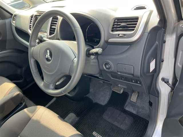 MITSUBISHI DELICA D2 2014