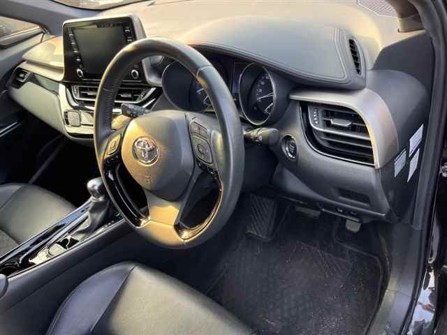 TOYOTA C-HR 2021