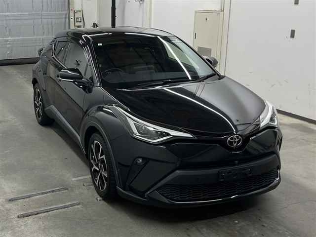 TOYOTA C-HR 2021