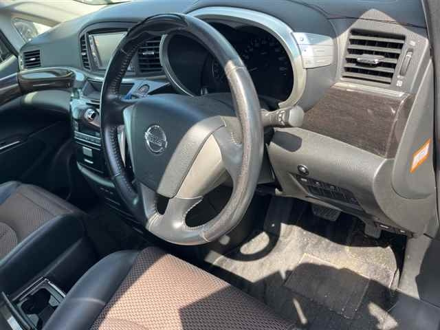 NISSAN ELGRAND 2010