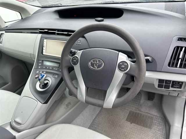TOYOTA PRIUS 2010