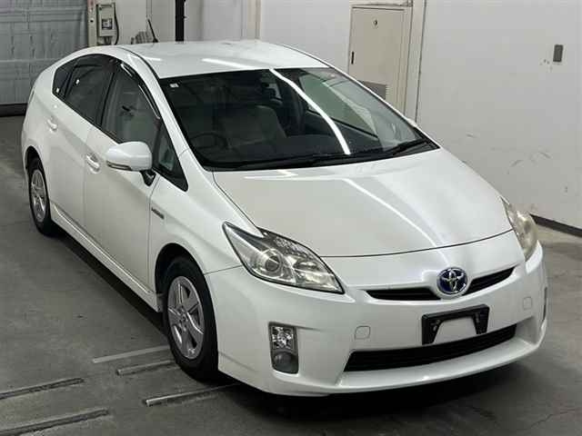 TOYOTA PRIUS 2010