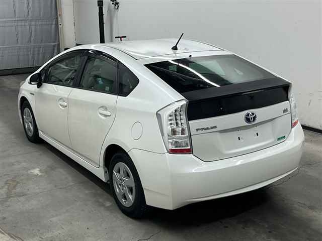 TOYOTA PRIUS 2010