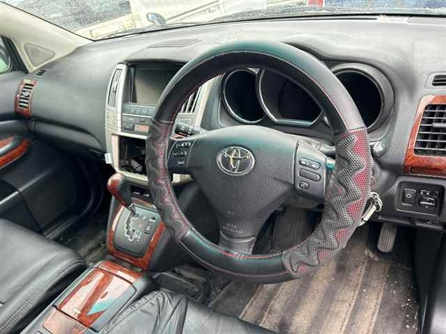 TOYOTA HARRIER 2009