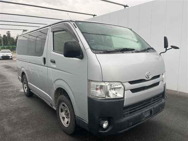 TOYOTA HIACE VAN 2014