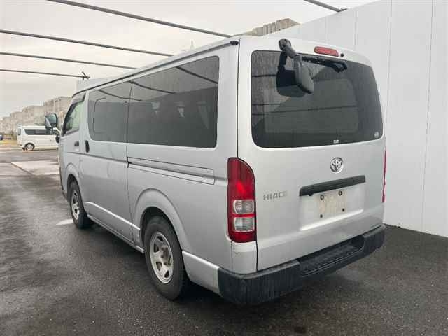 TOYOTA HIACE VAN 2014