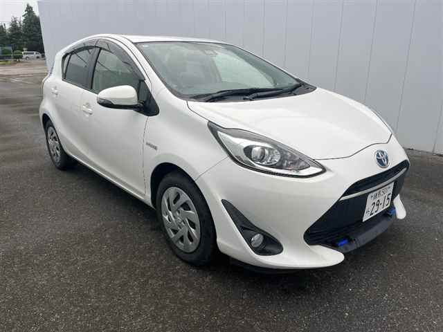TOYOTA AQUA 2018