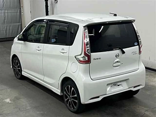 NISSAN DAYZ 2016