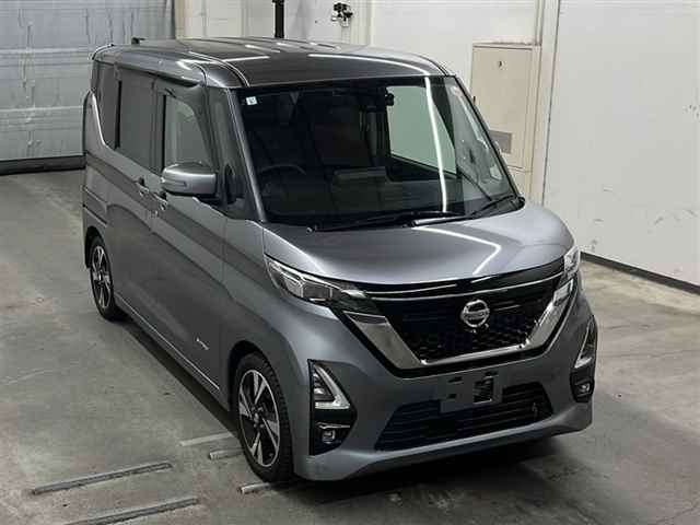 NISSAN ROOX 2021