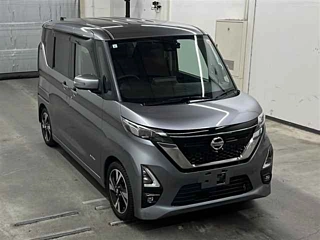 NISSAN ROOX 2021