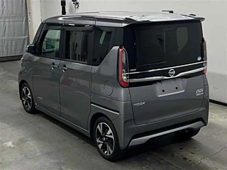 NISSAN ROOX 2021