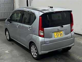 DAIHATSU MOVE 2015