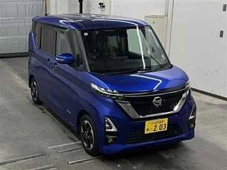 NISSAN ROOX 2021