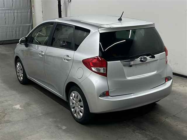 SUBARU TREZIA 2014