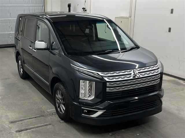 MITSUBISHI DELICA D5 2024