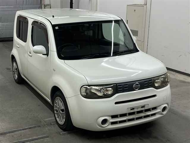 NISSAN CUBE 2010