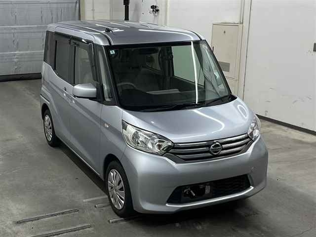 NISSAN DAYZ ROOX 2014