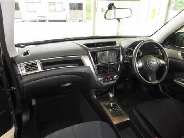 SUBARU EXIGA 2010