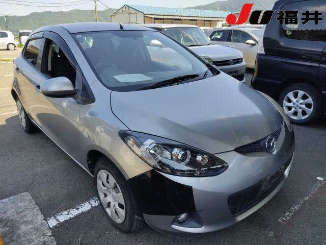 MAZDA DEMIO 2011