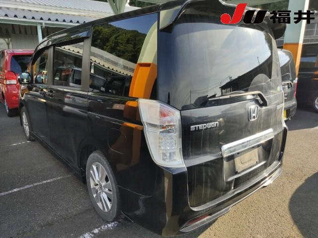 HONDA STEP WAGON 2009