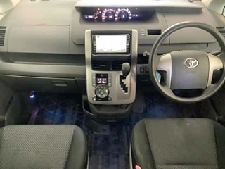 TOYOTA NOAH 2008
