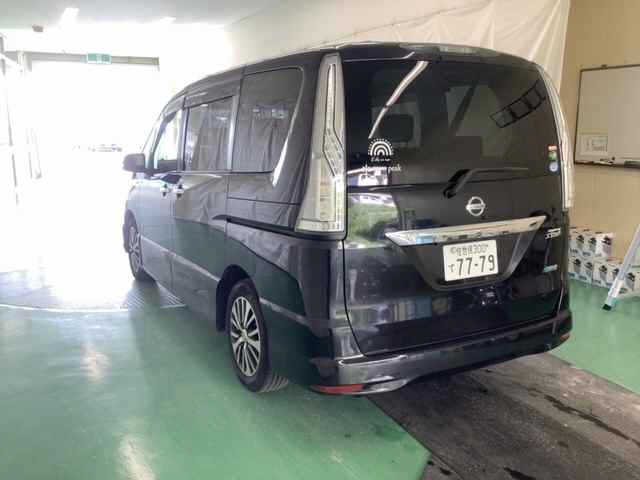NISSAN SERENA 2014