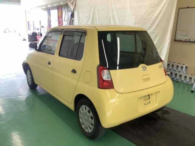 DAIHATSU ESSE 2010
