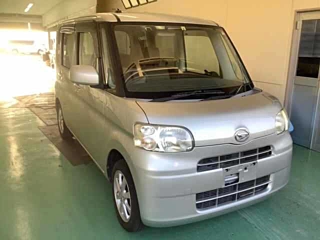 DAIHATSU TANTO 2013