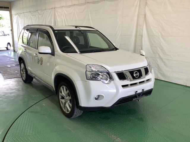 NISSAN X-TRAIL 2013