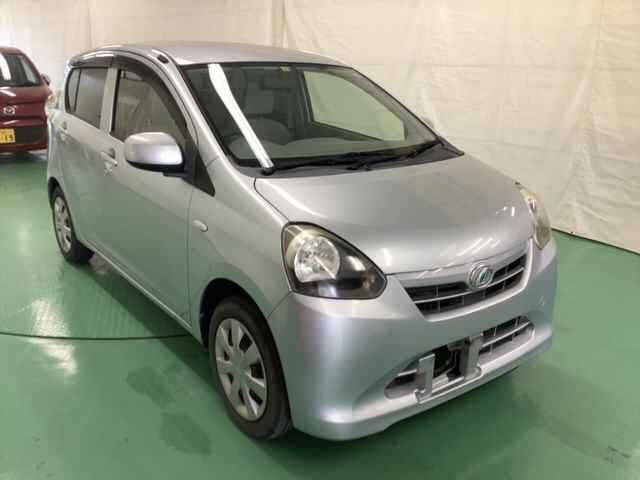 DAIHATSU MIRA E S 2012