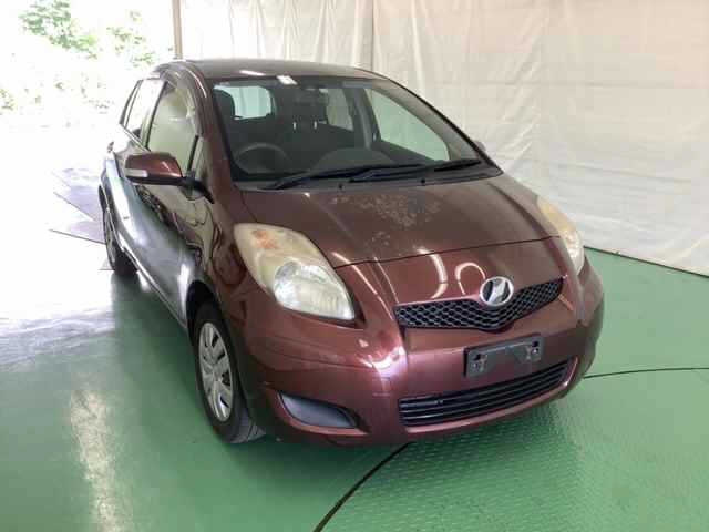 TOYOTA VITZ 2010