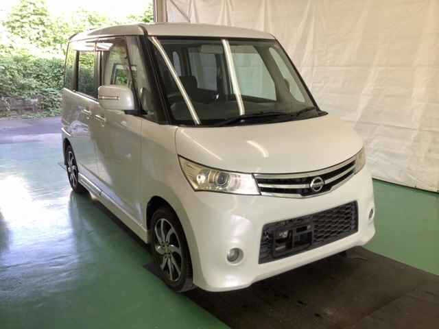NISSAN ROOX 2010