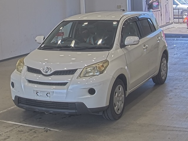 TOYOTA IST 2008