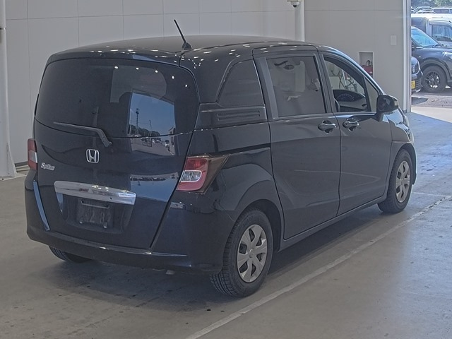 HONDA FREED 2013