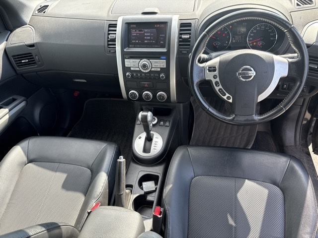 NISSAN X-TRAIL 2011