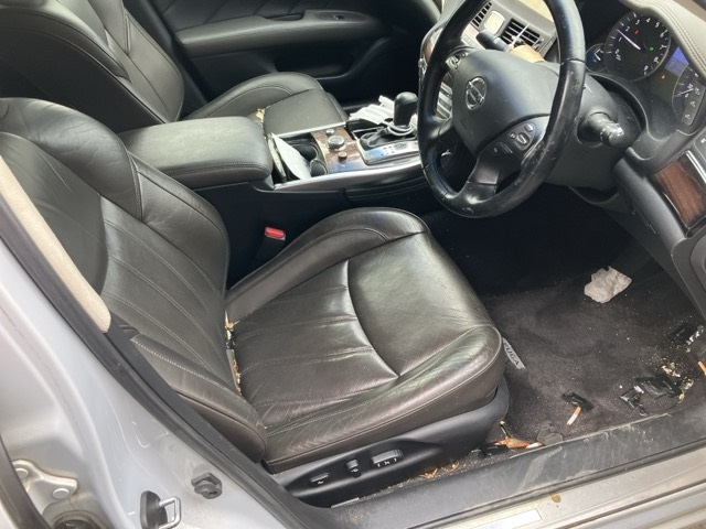 NISSAN FUGA 2010