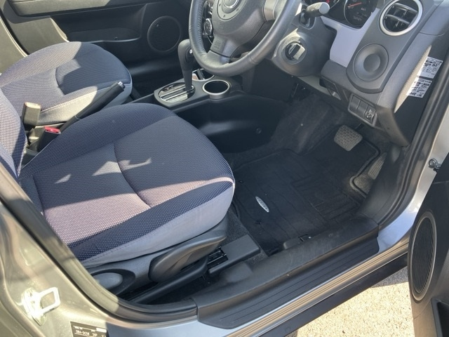 MAZDA VERISA 2010