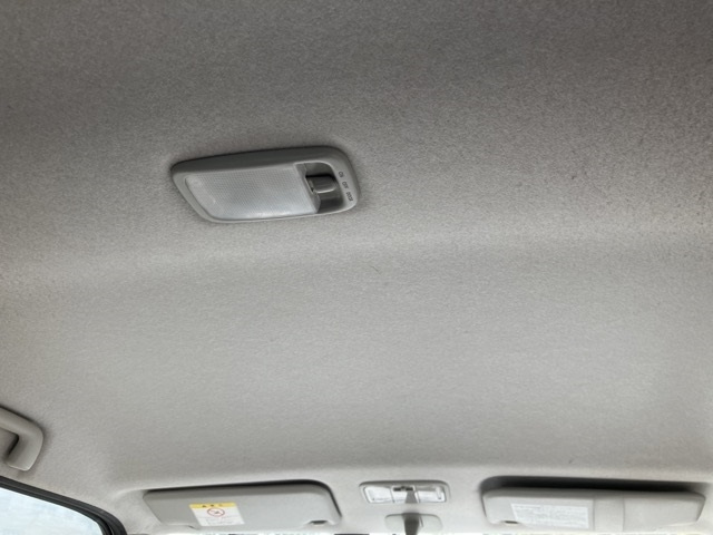 TOYOTA PIXIS SPACE 2012