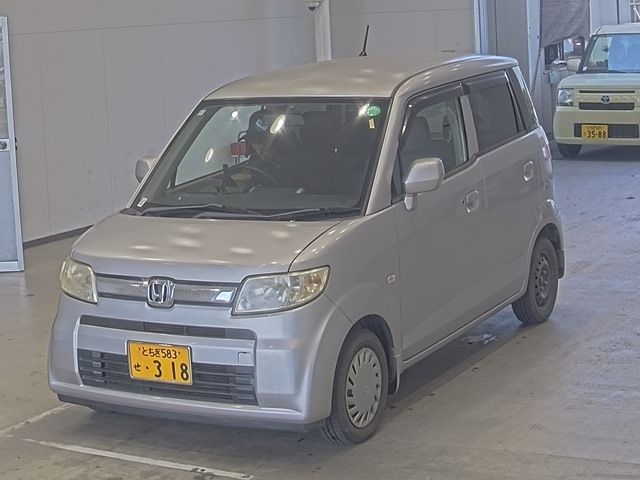 HONDA ZEST 2009