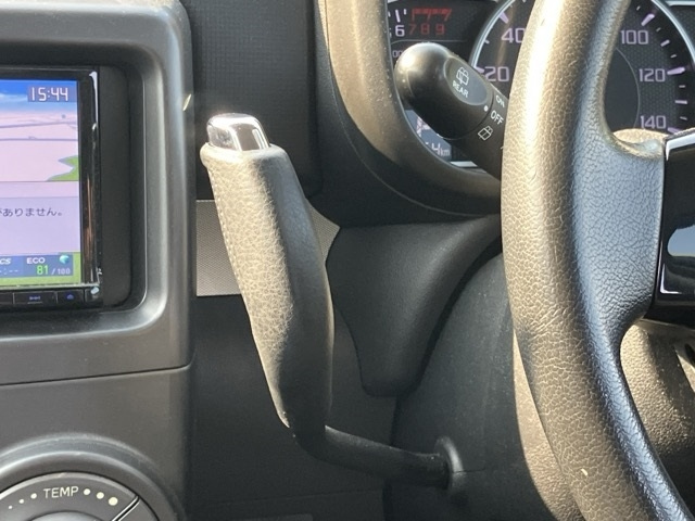 TOYOTA PIXIS SPACE 2016