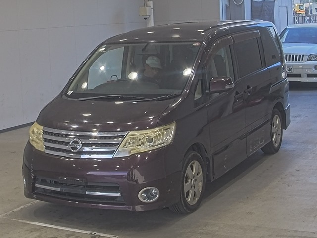 NISSAN SERENA 2010