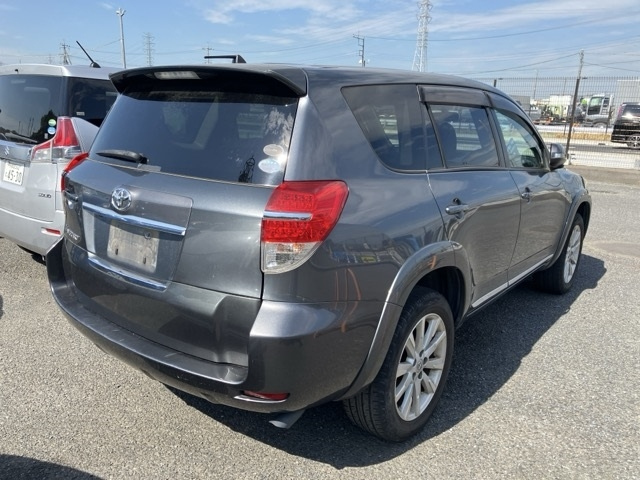 TOYOTA VANGUARD 2010